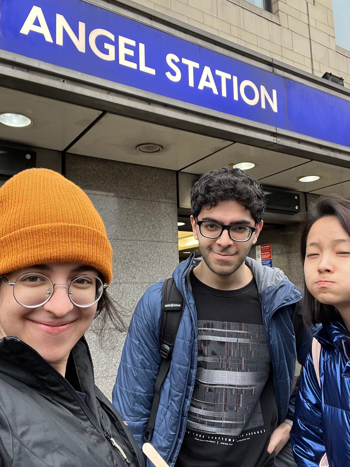 📍Angel: The more official sign.